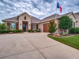 1909 Running Deer Ln, Gunter, TX 75058