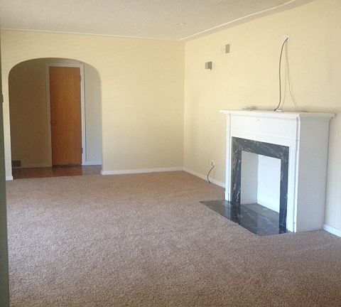 4th image of 600 E 14th St