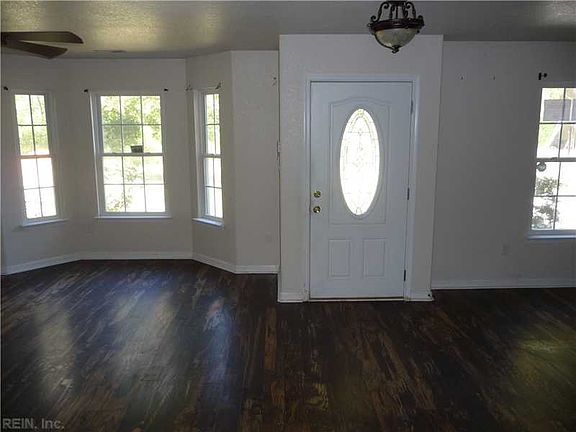 4th image of 1804 Warfield St