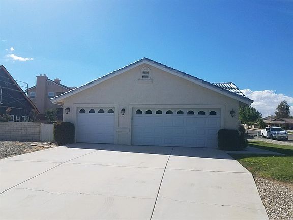 2nd image of 17765 Elmwood Dr