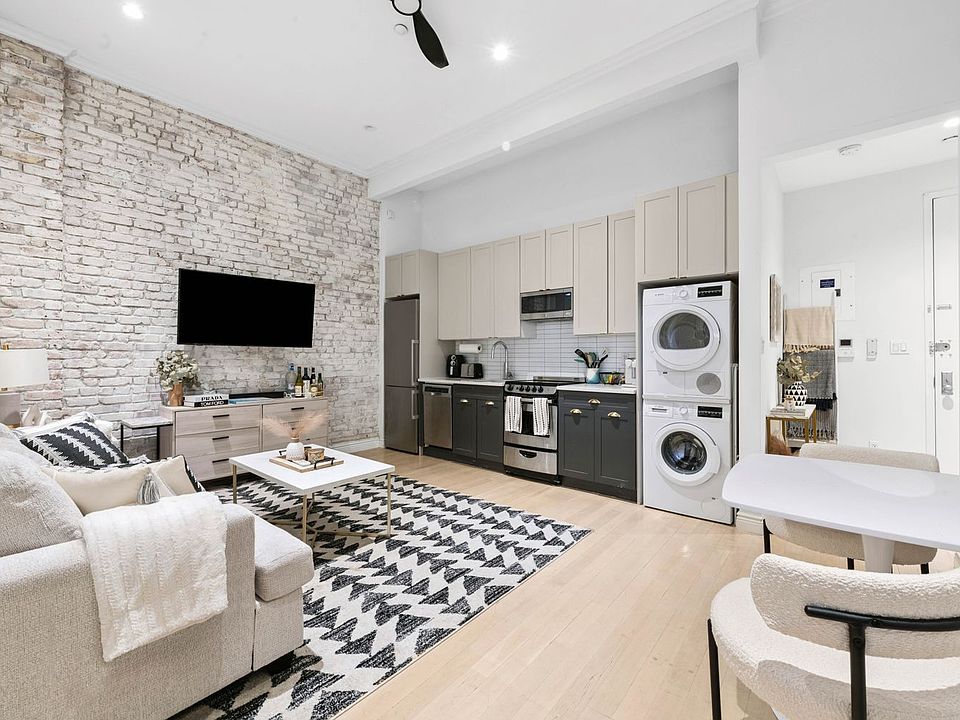 2 bed · 1 bath in Greenwich Village, Manhattan