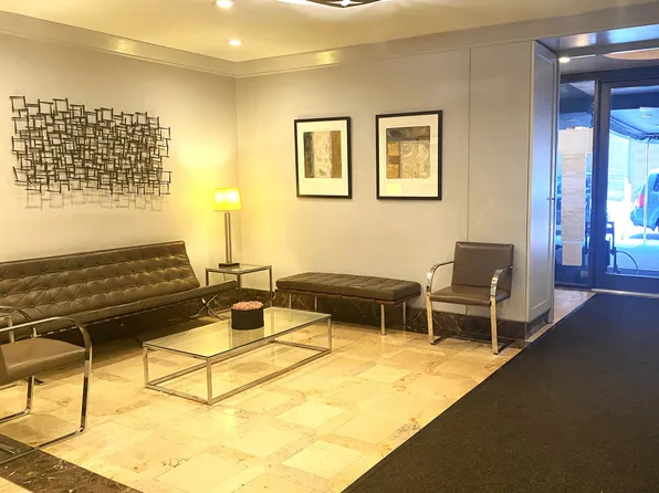 153 East 57th Street image 8 of 9