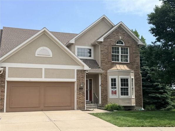 6302 W 133rd Ter, Overland Park, KS 66223