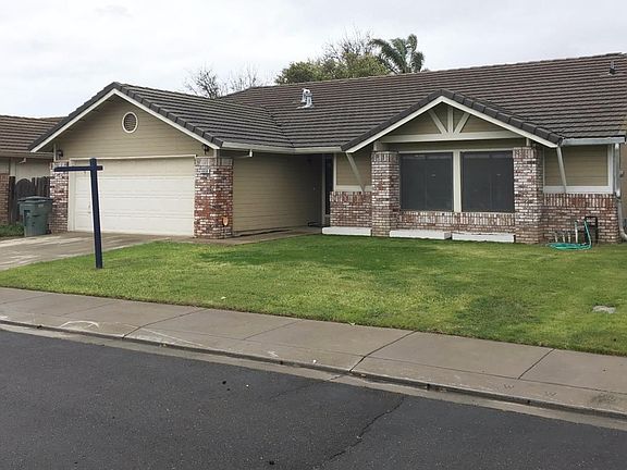 2nd image of 4609 Trowbridge Ln