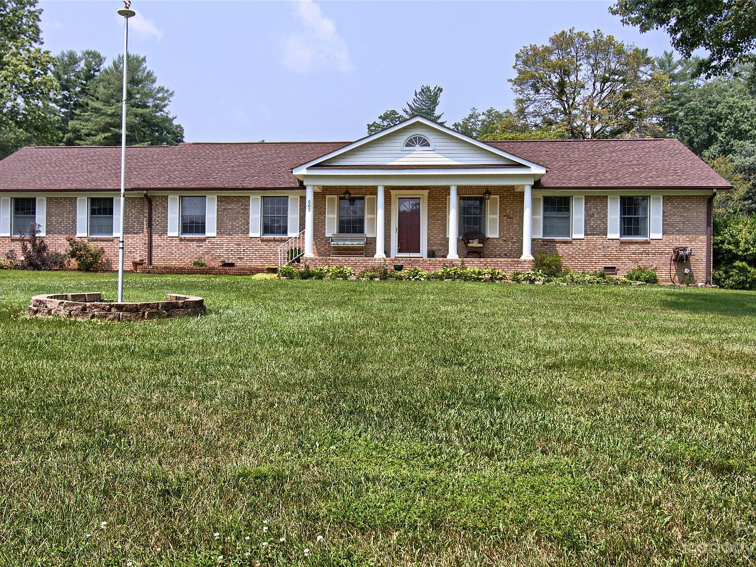 505 Crooked Creek Rd, Hendersonville, NC 28739 Zillow
