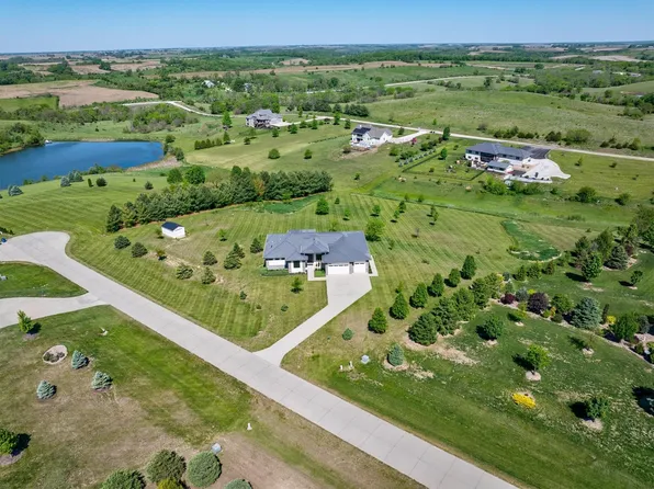 2985 142nd Ct, Van Meter, IA 50261