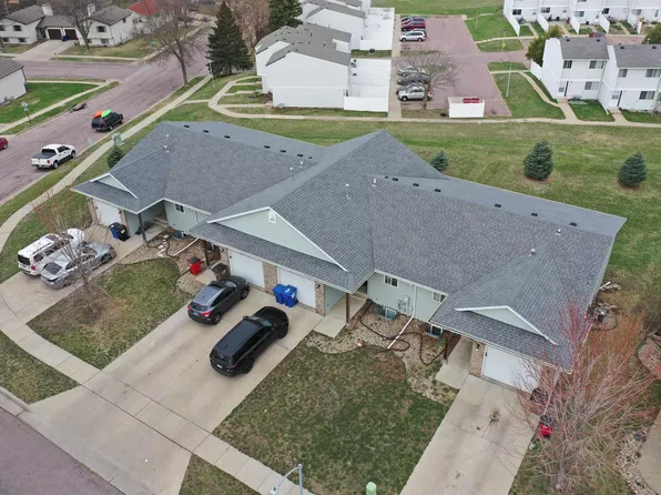 3072-3078 E Bragstad Dr, Sioux Falls, SD 57103
