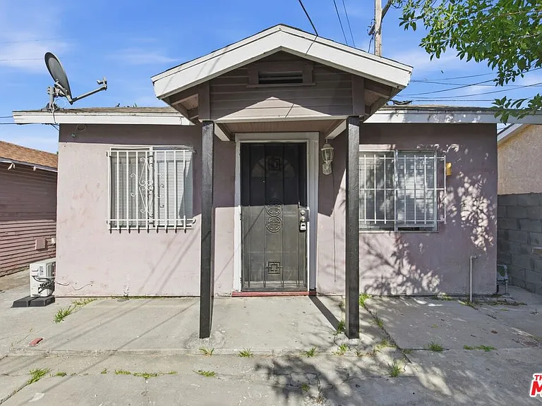2542 Thurman Ave — Photo 13