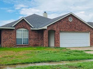 525 Sea Rim Dr, Arlington, TX 76018