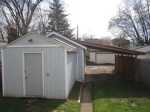 3rd image of 1513 Lebanon St