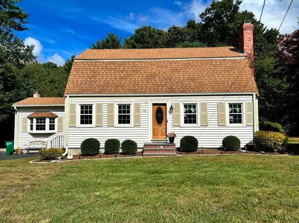 10 Owls Head Bluff Rd, Pembroke, MA 02359