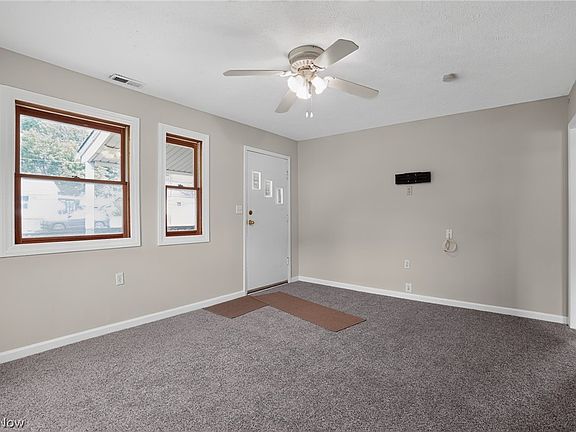 5th image of 1112 Danforth Rd