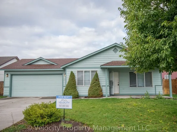 2505 NE 7th Ln, Redmond, OR 97756