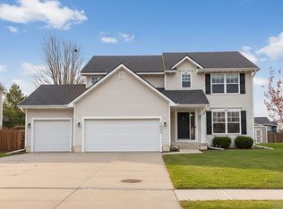 1003 10th Ave SE, Altoona, IA 50009