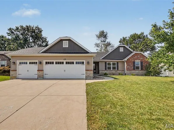 132 Albany Manor Dr, Wentzville, MO 63385