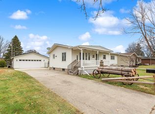 1520 Daggett St, Marinette, WI 54143