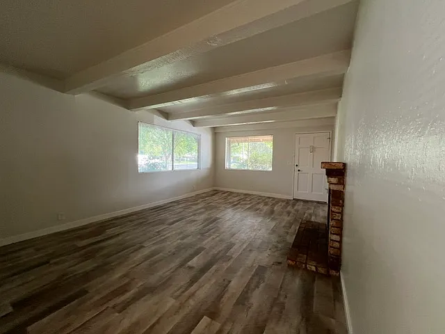 2907 Jolyn Way #B — Photo 11