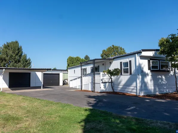 1418 Pine 30 St NE #30, Silverton, OR 97381