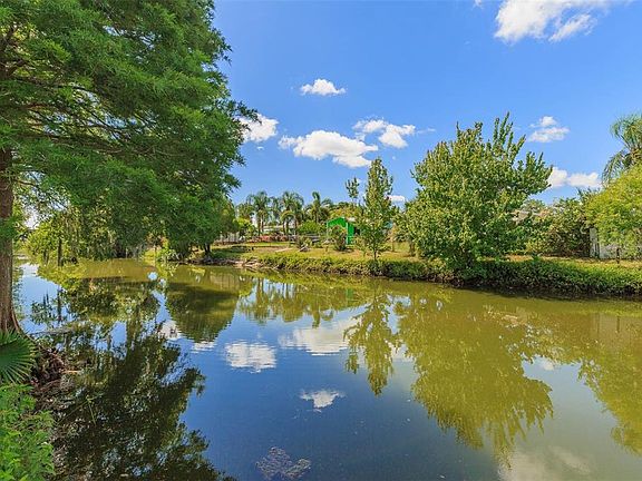 3rd image of 7336 Cherry Laurel Dr