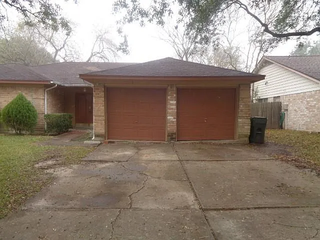 14022 Greenway Dr — Photo 3