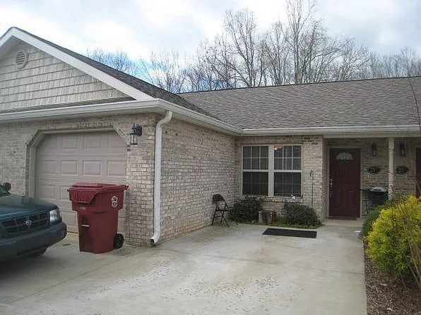 163 Browns Rd, Johnson City, TN 37615