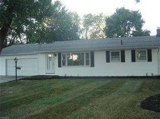 1379 Steese Rd, Uniontown, OH 44685