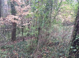 1432 Valley View Rd, Dunwoody, GA 30338