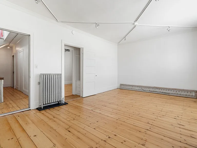 52 Pine St #2 — Photo 2