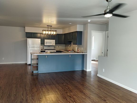 Living room & kitchen