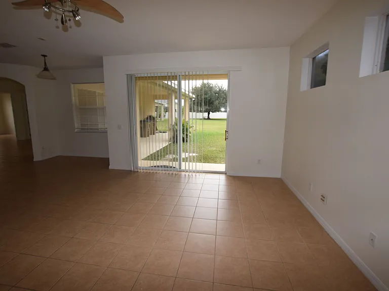 2604 Lutza Way — Photo 18