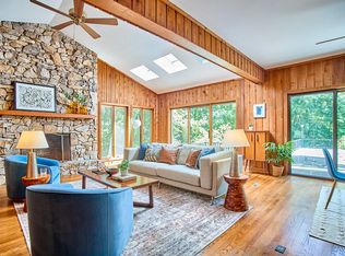 37 Wedgewood Rd, Chapel Hill, NC 27514