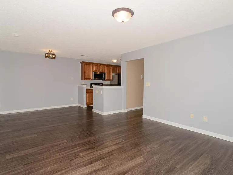 10260 Crossbow Ct #4 — Photo 9