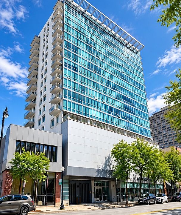 1st image of 1845 S Michigan Ave Unit 1208
