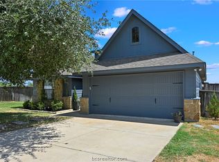 3802 Wild Horse Creek Ct, College Station, TX 77845