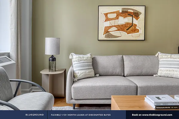 Rented by The Blueground | media 160