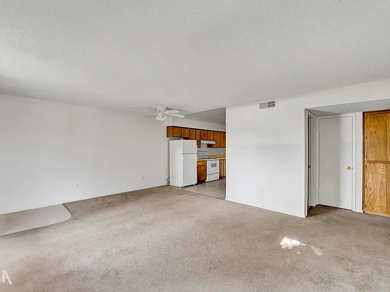 Verde Point Apartments — Photo 23
