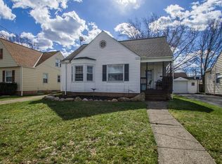 5264 Oakmont Dr, Lyndhurst, OH