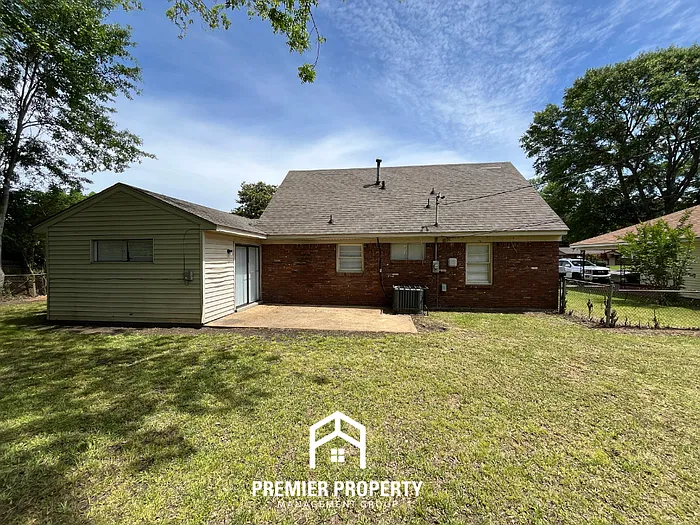 4633 Berta Rd — Photo 21