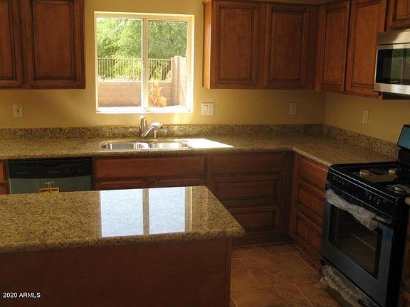 5th image of 6213 W Wood St