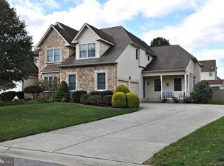 9 Cobblestone Ct, Columbus, NJ 08022