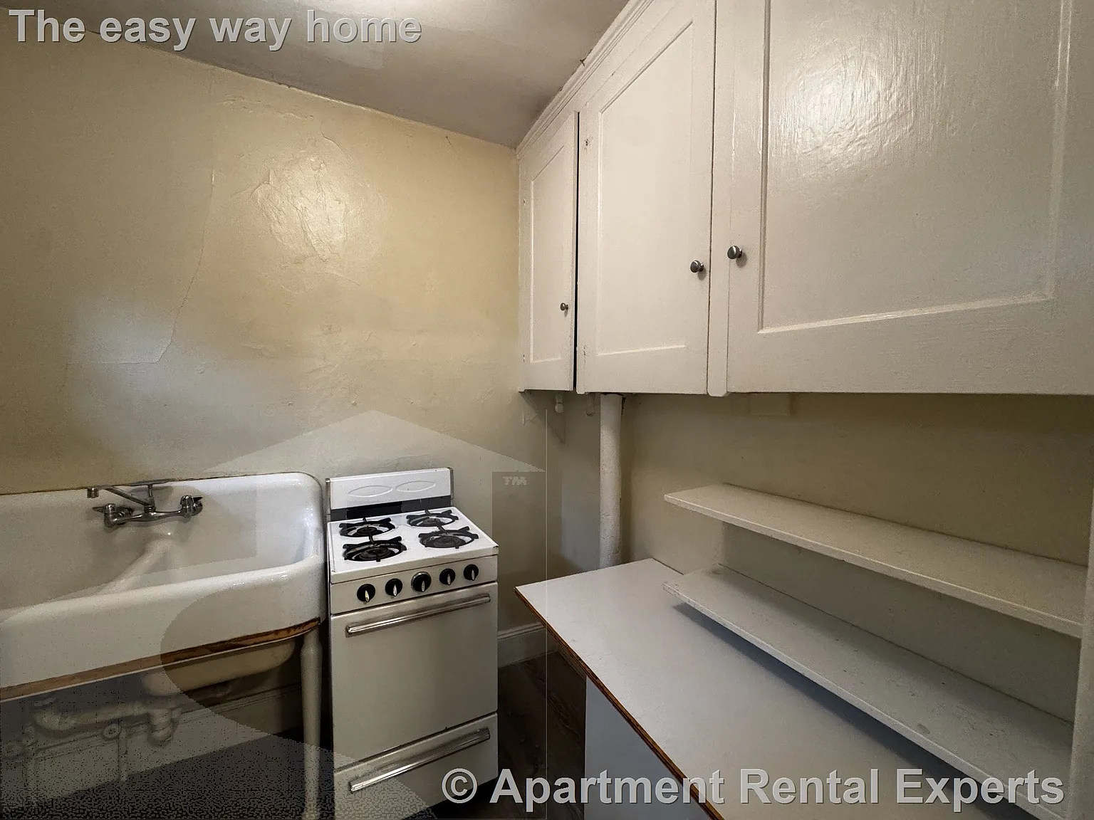 Studio, $2,300 — Photo 3