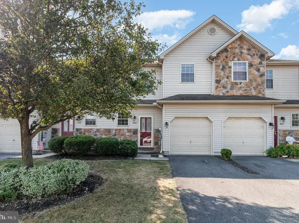 7331 Clearfield St, Harrisburg, PA 17111