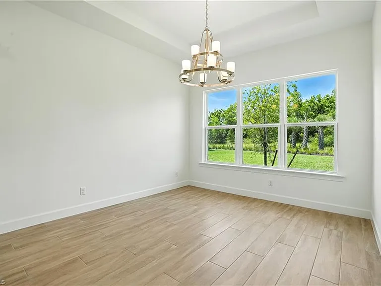 18301 Terracina Dr — Photo 11