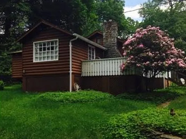 47 W Ozark Trl, White Lake, NY 12786