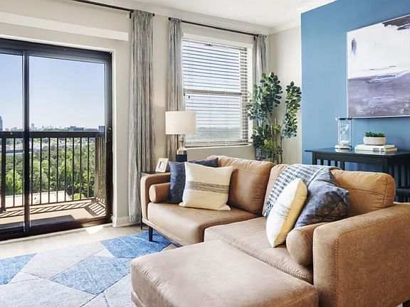 3rd image of 789 Hammond Dr APT 302