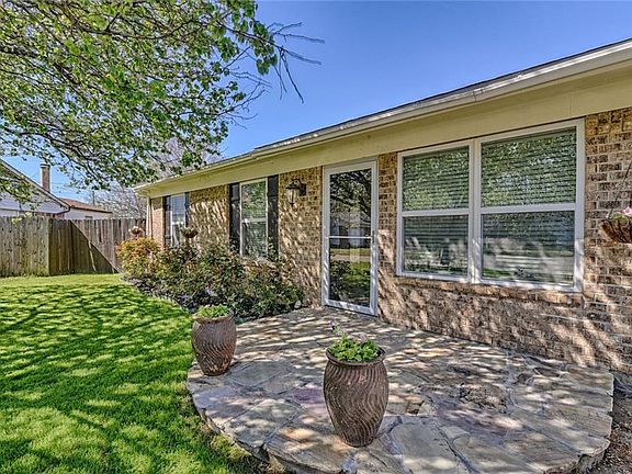 2nd image of 5208 Hideaway Ct
