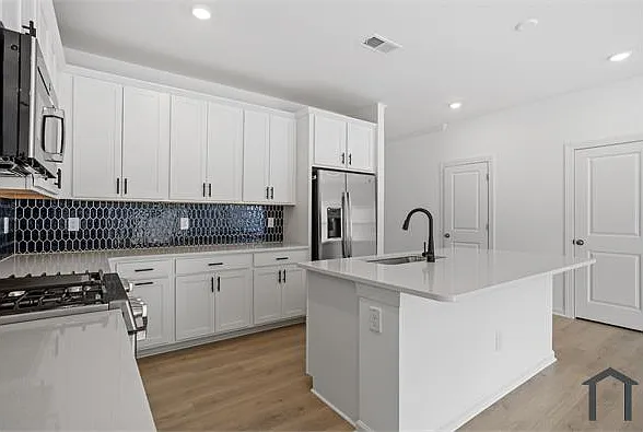 8740 Wardle Ct — Photo 6