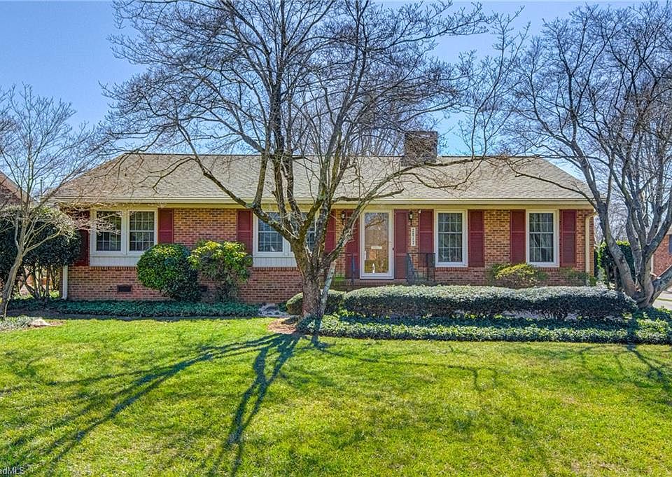 1st image of 2817 Northampton Dr