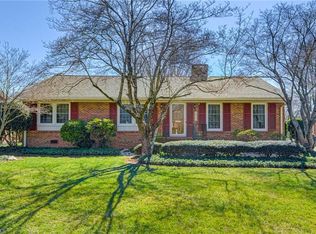 2817 Northampton Dr, Greensboro, NC 27408