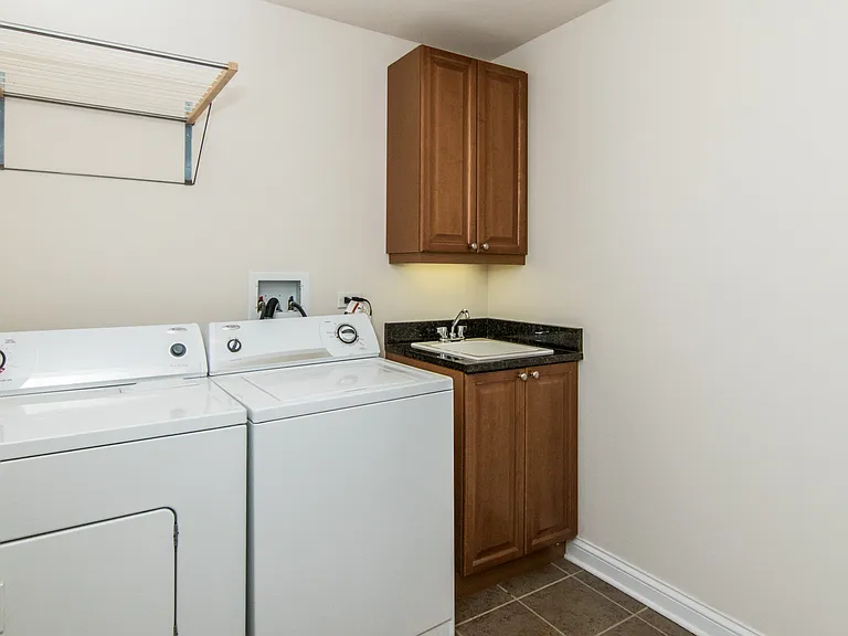 6493 N Northwest Hwy #311 — Photo 11